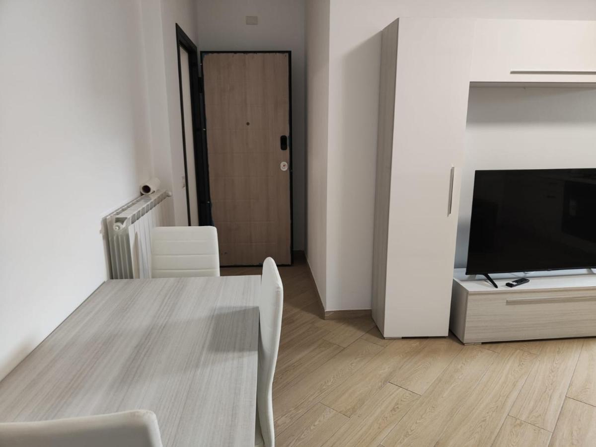 Villa A&M 3 Centro 라티나 외부 사진